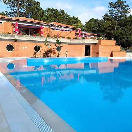 Parque De Campismo Orbitur Foz De Arelho. Hotel ฟอซโดอาเรโย ภายนอก รูปภาพ