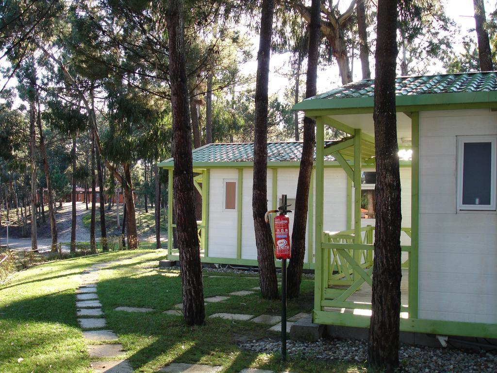 Parque De Campismo Orbitur Foz De Arelho. Hotel ฟอซโดอาเรโย ห้อง รูปภาพ