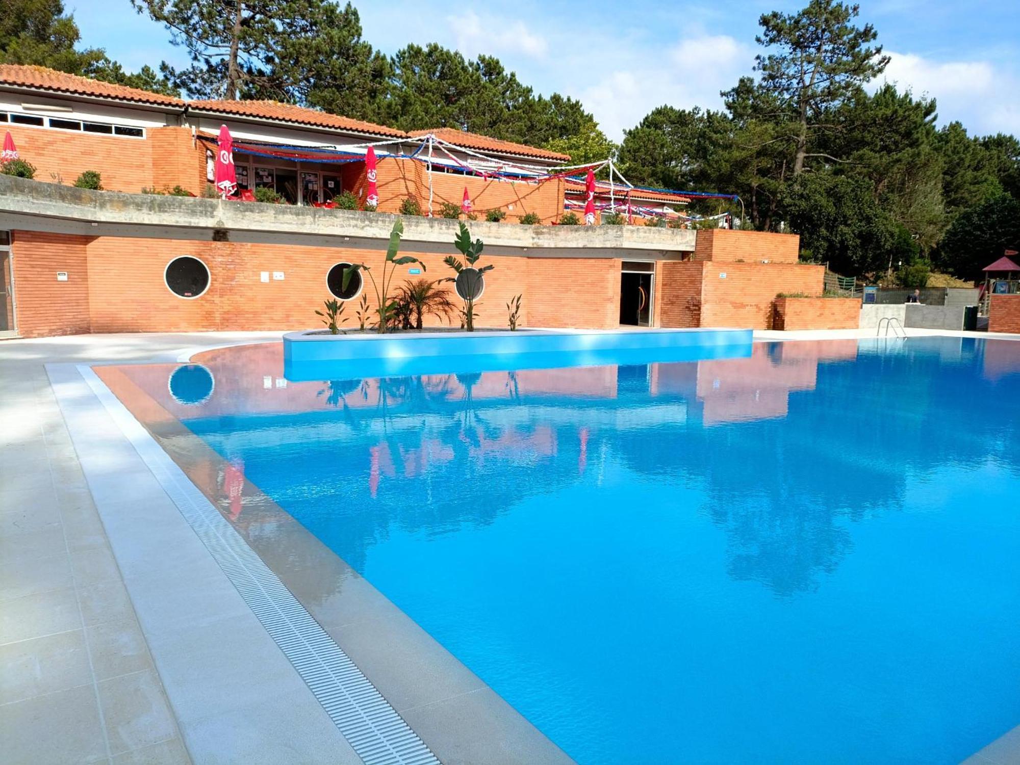 Parque De Campismo Orbitur Foz De Arelho. Hotel ฟอซโดอาเรโย ภายนอก รูปภาพ