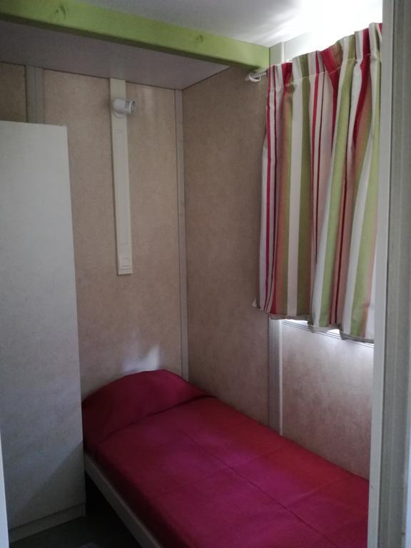 Parque De Campismo Orbitur Foz De Arelho. Hotel ฟอซโดอาเรโย ภายนอก รูปภาพ
